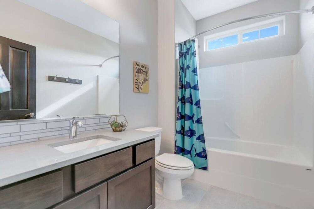 Photo of Bathroom in Mica