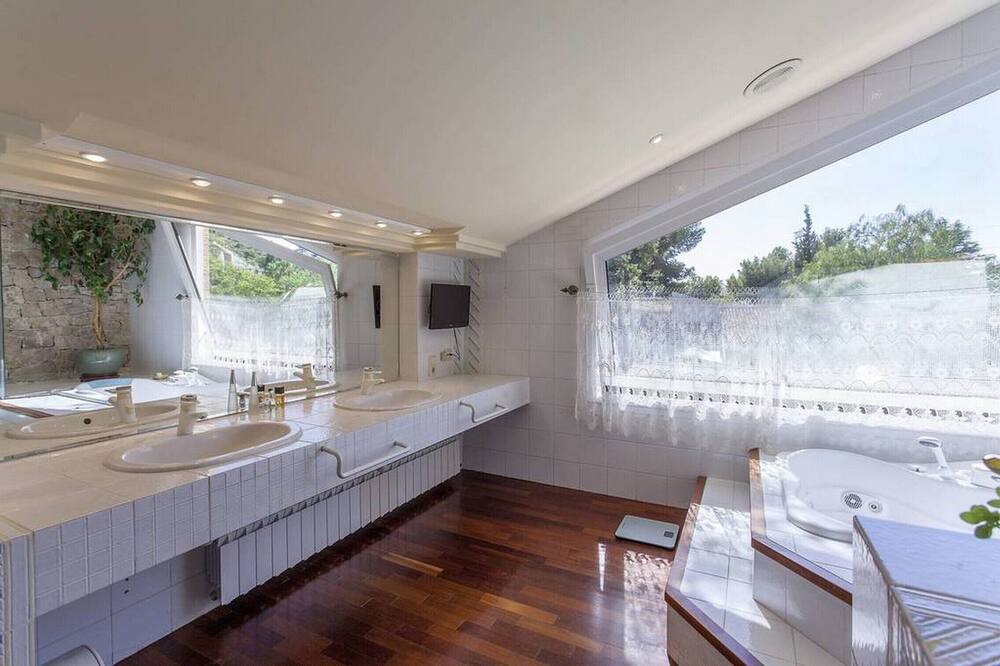 Photo of Bathroom in Sagunto