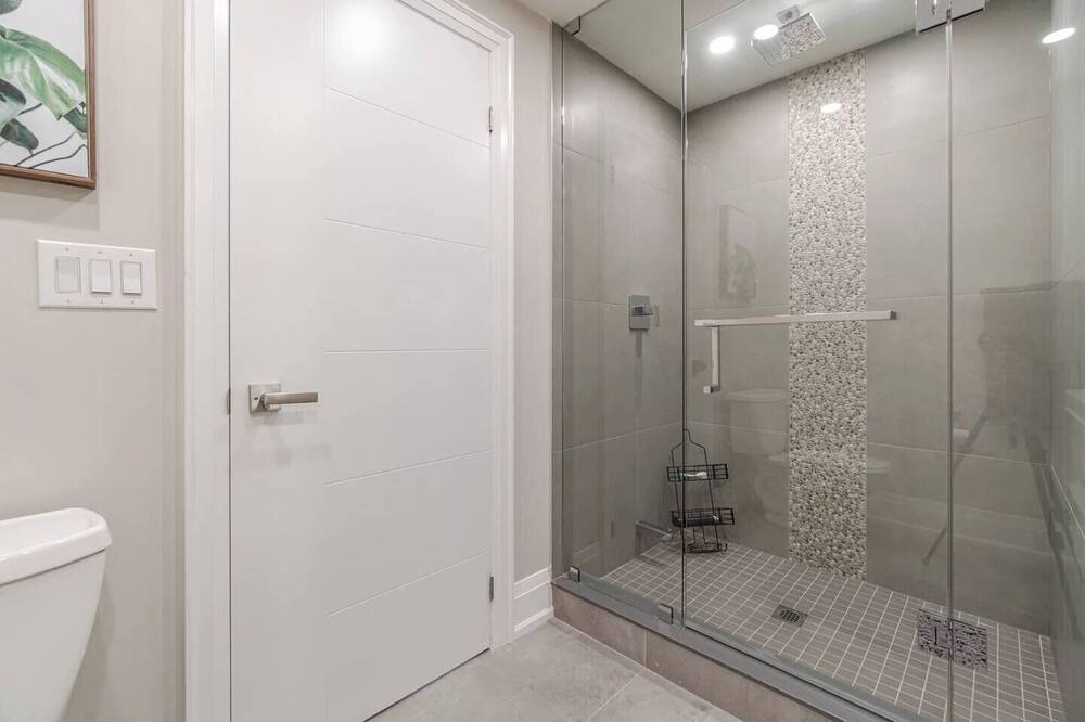 Photo of Bathroom in Meadowvale Village