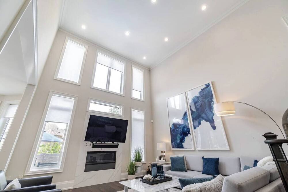 Photo of Livingroom in Meadowvale Village