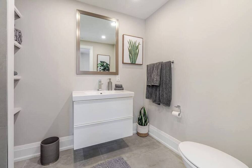 Photo of Bathroom in Meadowvale Village