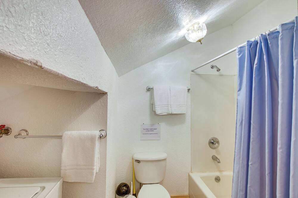 Photo of Bathroom in Paris