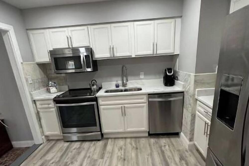 Photo of Kitchen in Lochearn