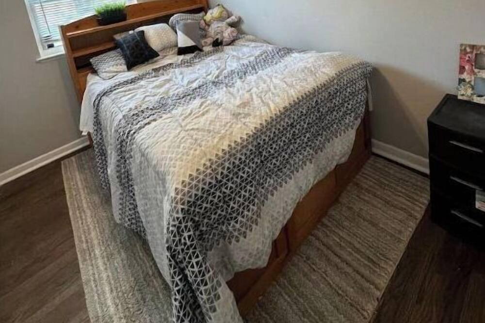 Photo of Bedroom in Lochearn