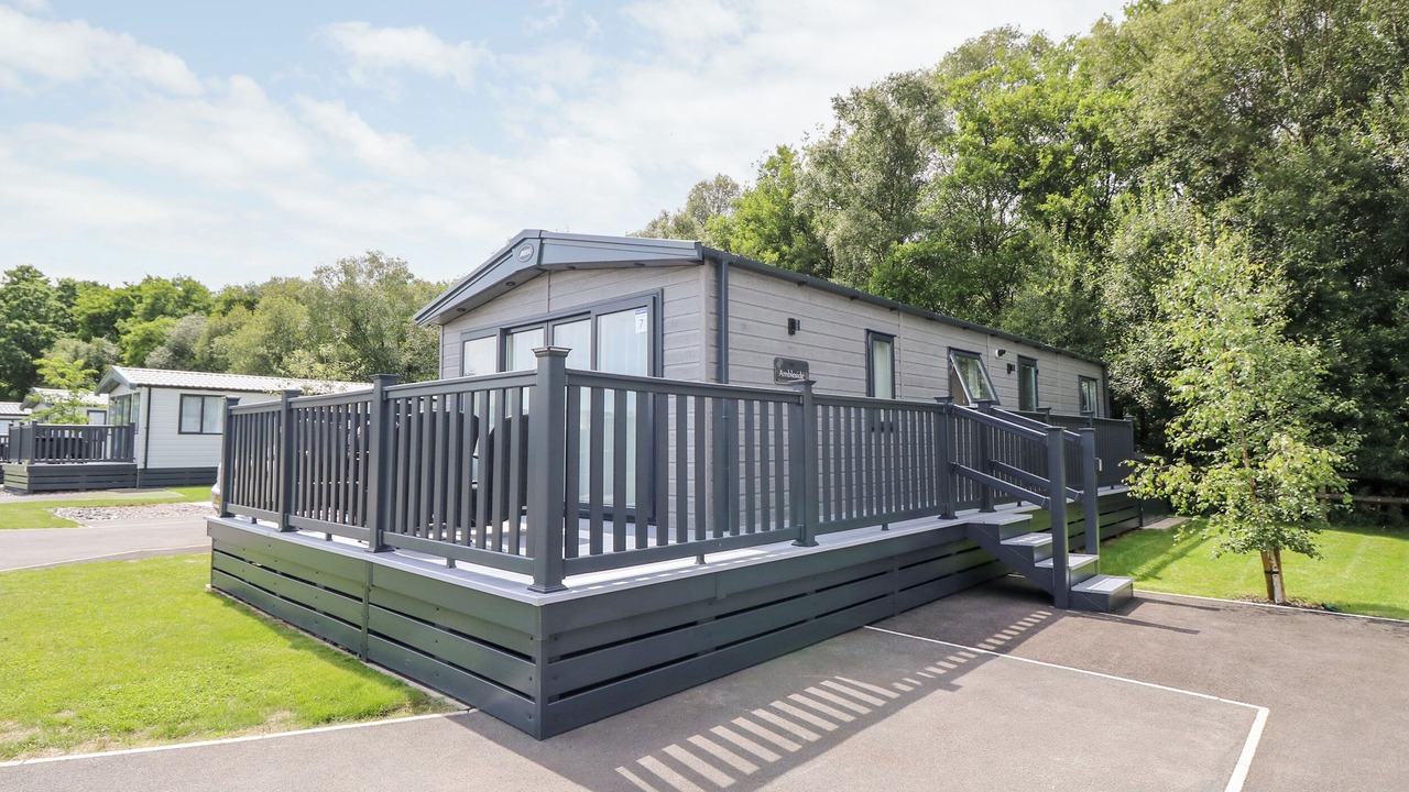 Photo of Outdoor in Woodfalls