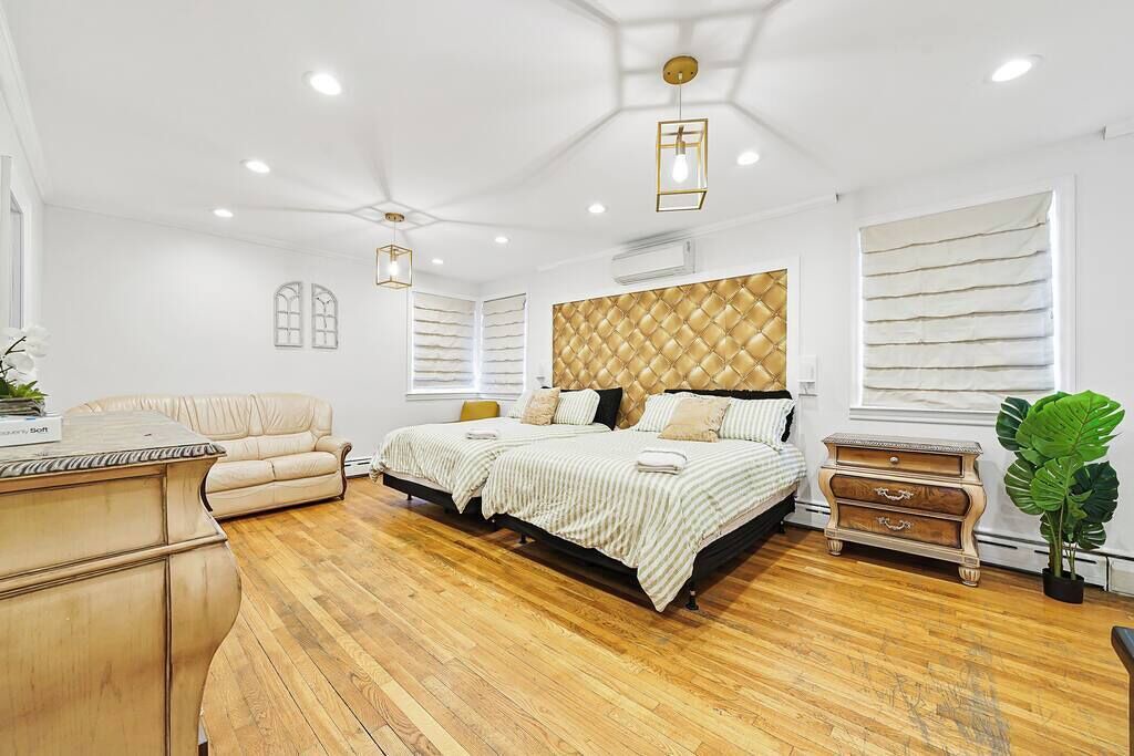 Photo of Others in Woodridge