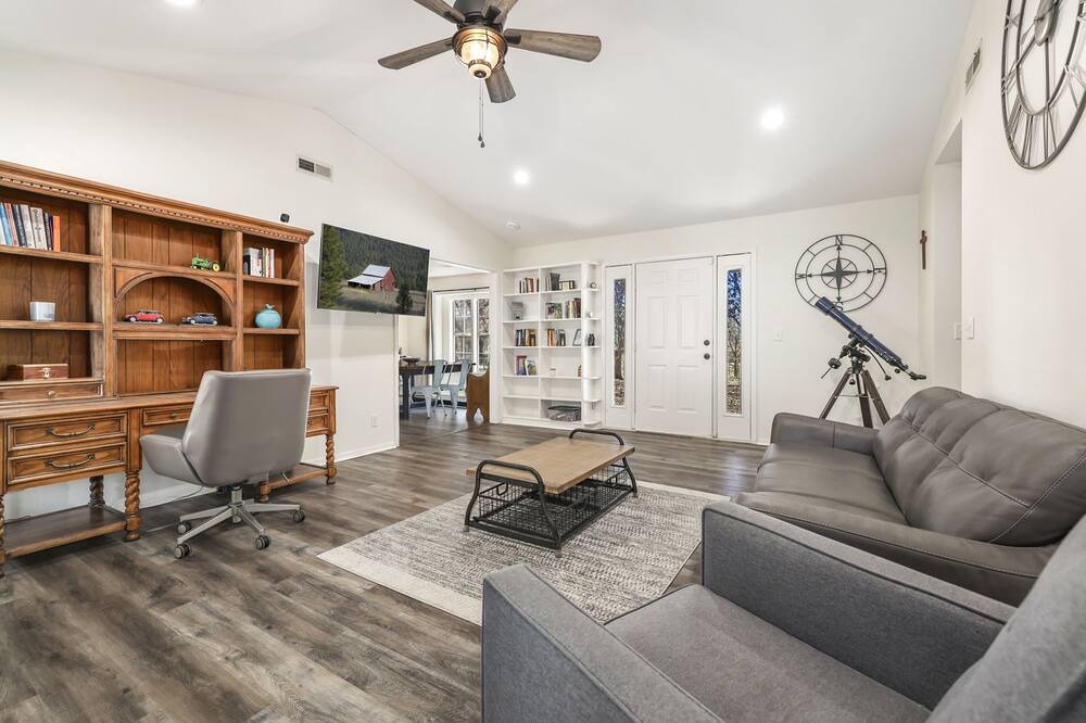Photo of Livingroom in Lincoln