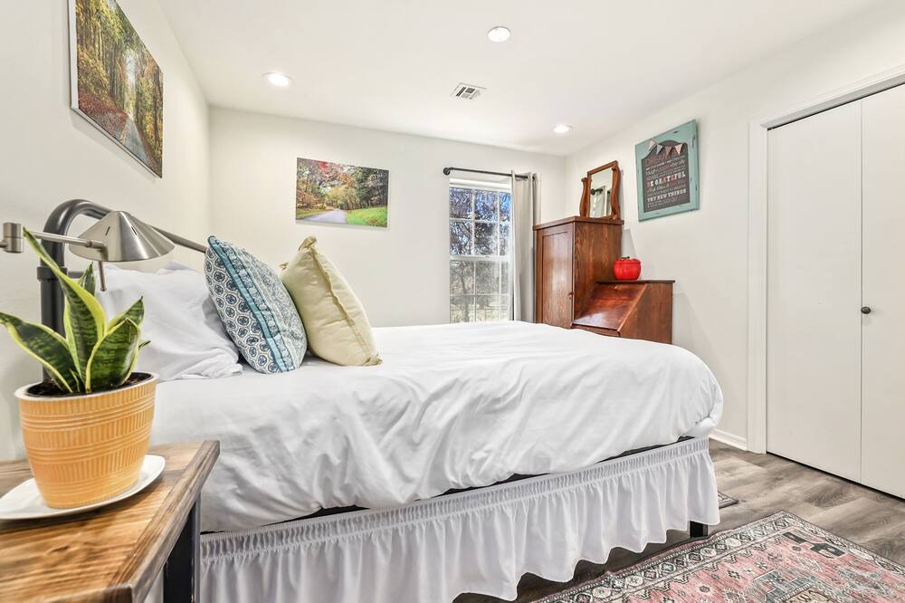 Photo of Bedroom in Lincoln