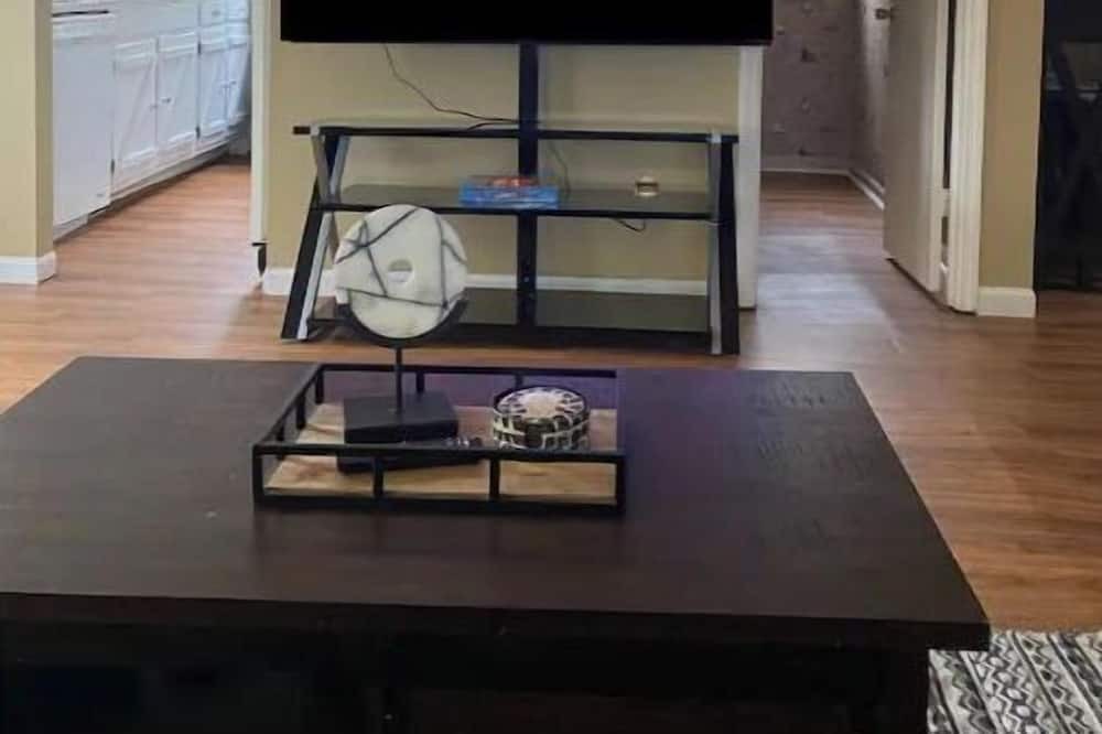 Photo of Livingroom in Benton
