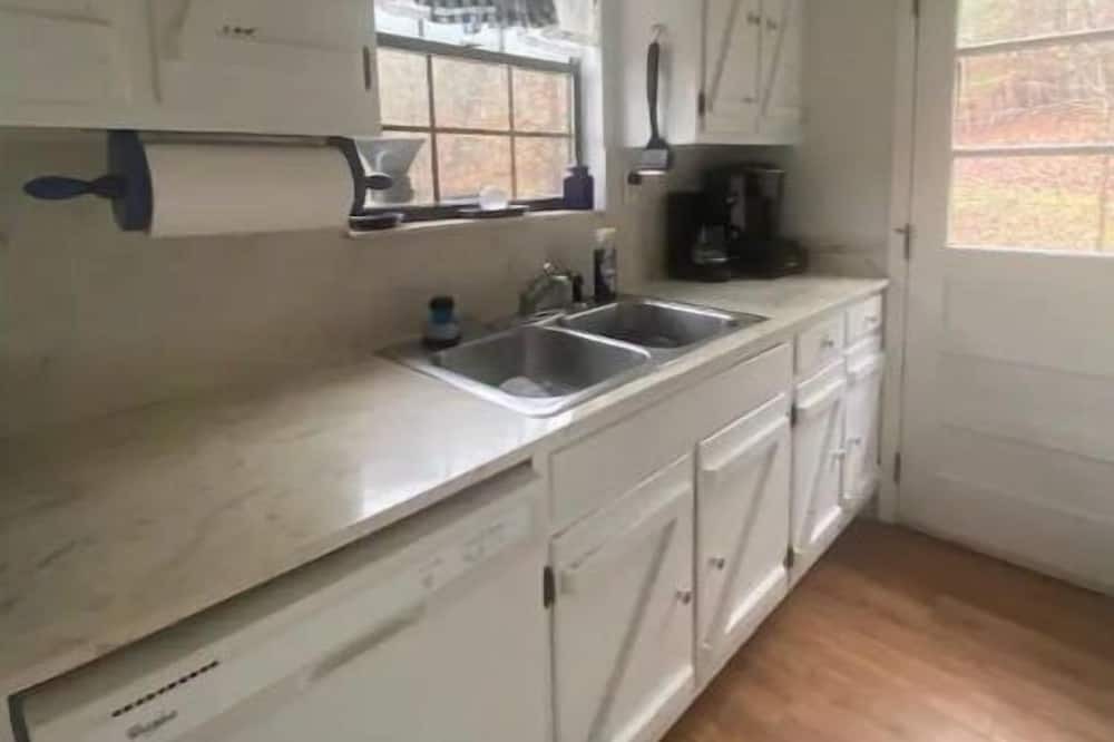Photo of Kitchen in Benton