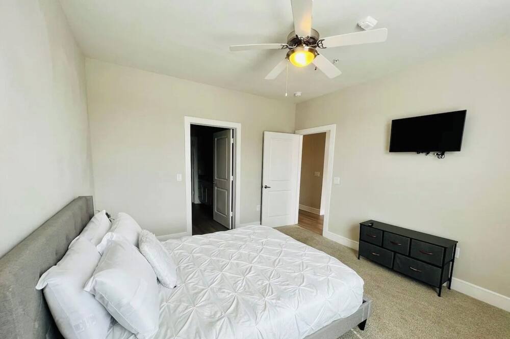 Photo of Bedroom in Addicks