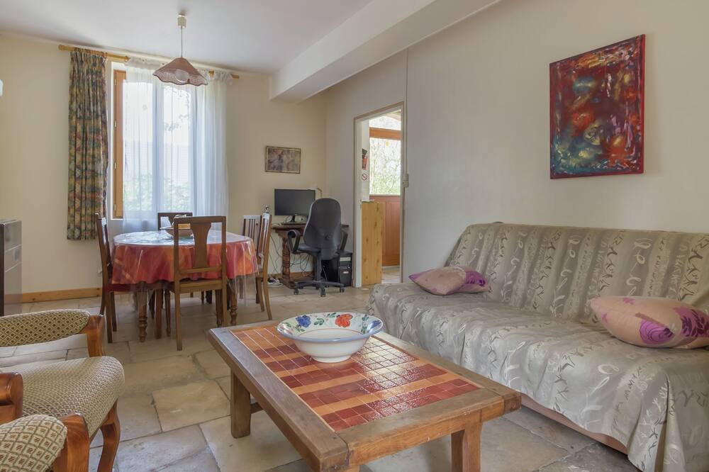 Photo of Livingroom in Giroux