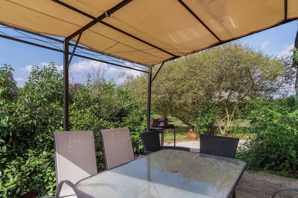 Photo of Patio Balcony in Giroux