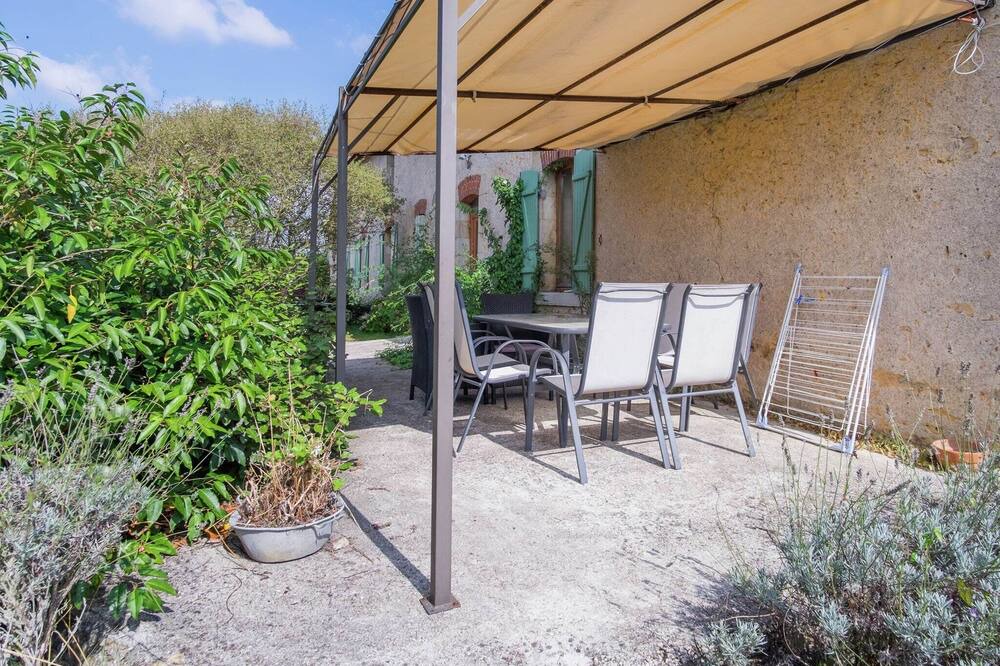 Photo of Patio Balcony in Giroux