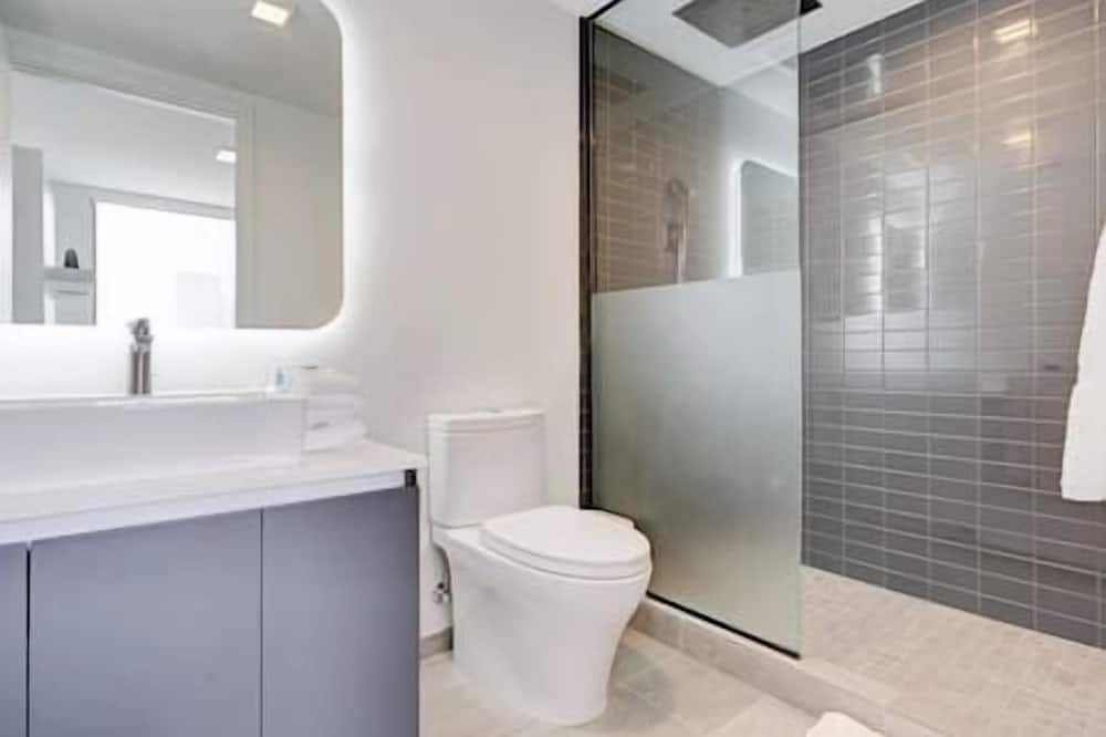 Photo of Bathroom in Downtown Miami