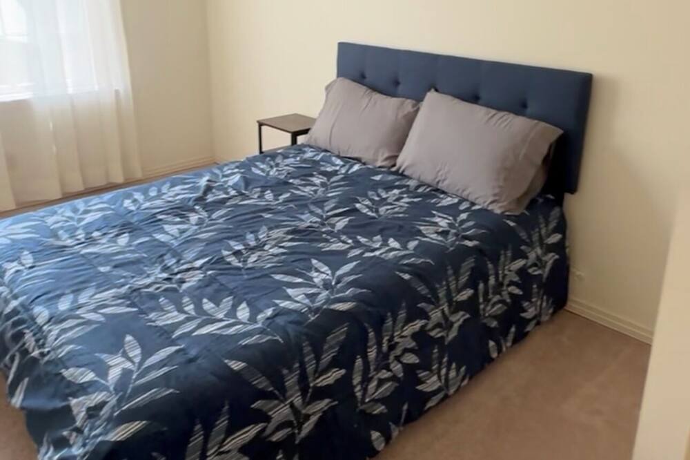Photo of Bedroom in Ferndale