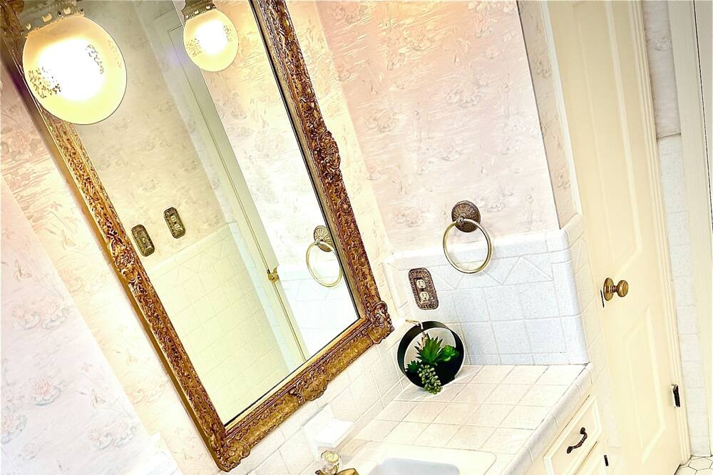 Photo of Bathroom in Ferndale