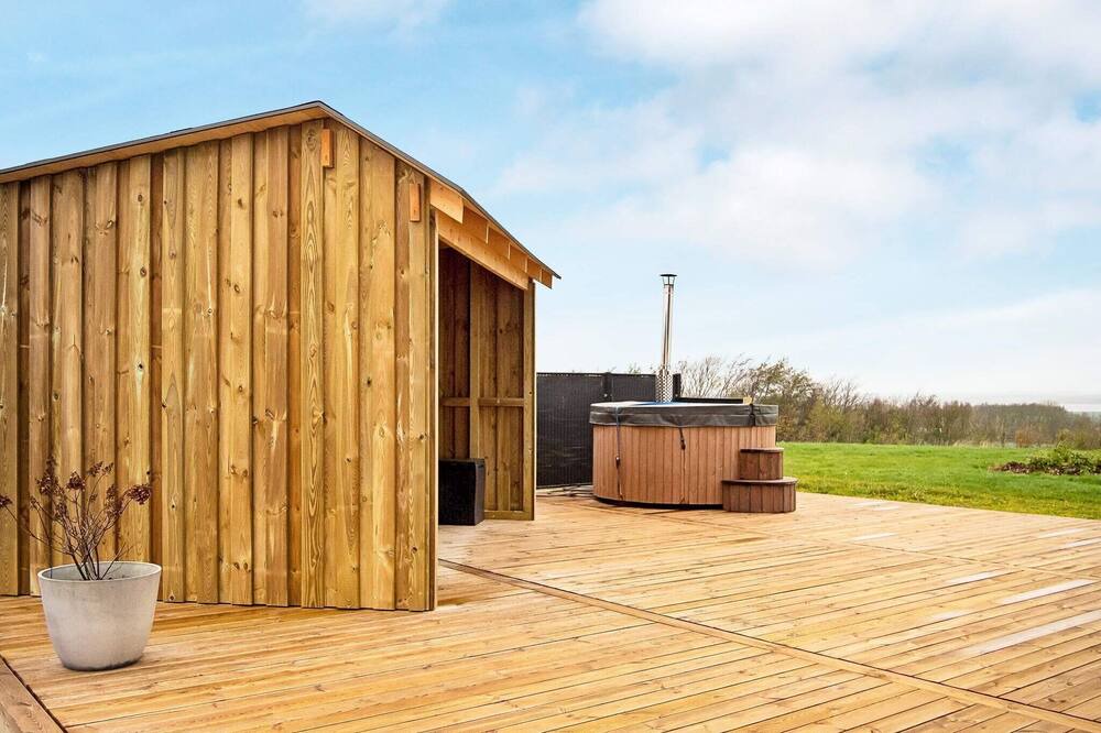 Photo of Outdoor in Logstor