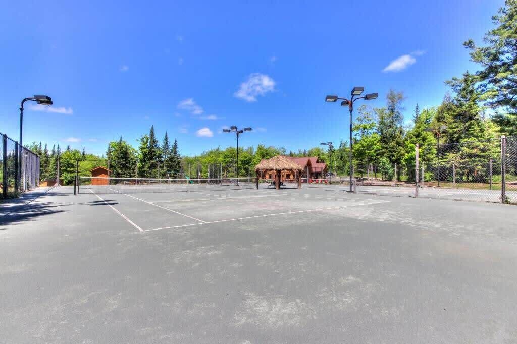 Photo of Outdoor in Fiddler Lake Resort