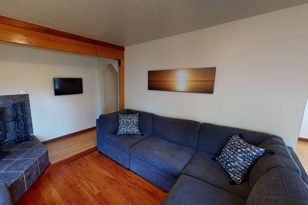 Photo of Bedroom in Westhaven-Moonstone