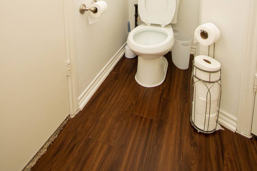 Photo of Bathroom in North Central Carrollton