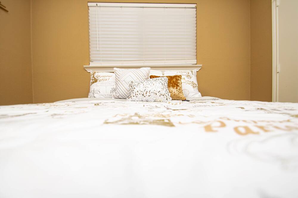 Photo of Bedroom in North Central Carrollton