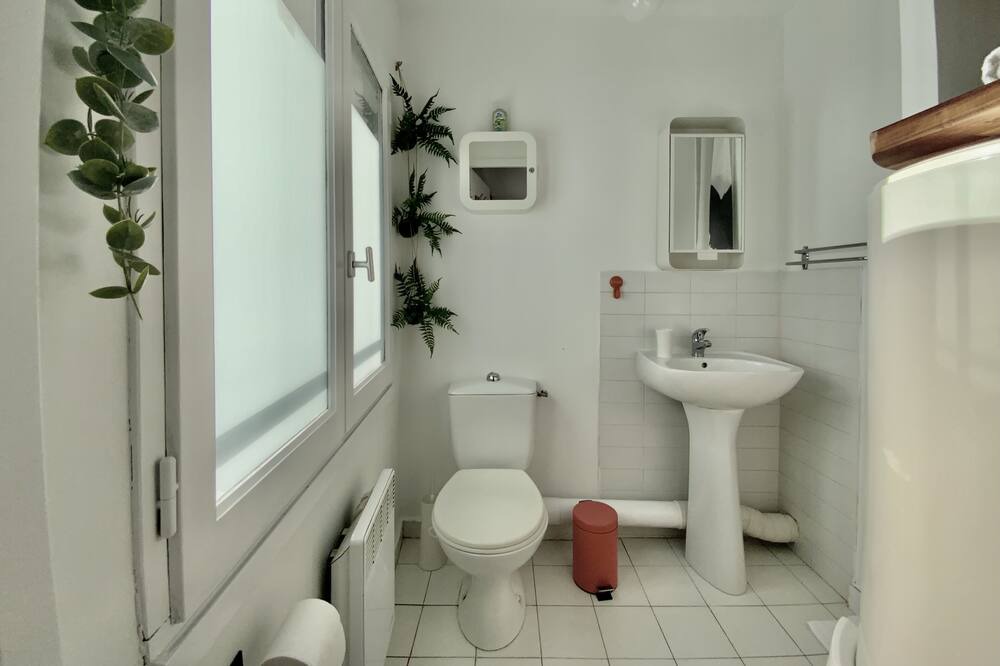 Photo of Bathroom in Castelnau-le-Lez