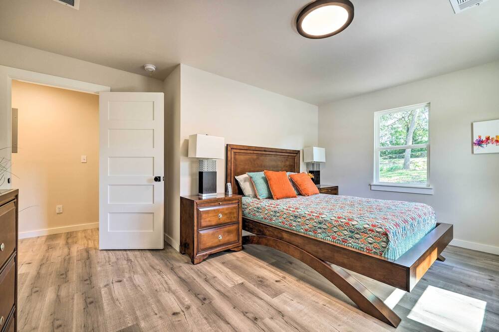Photo of Bedroom in Hays