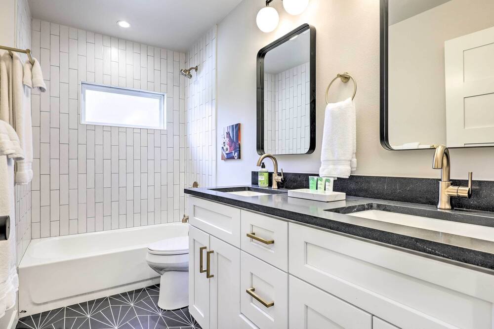 Photo of Bathroom in Hays