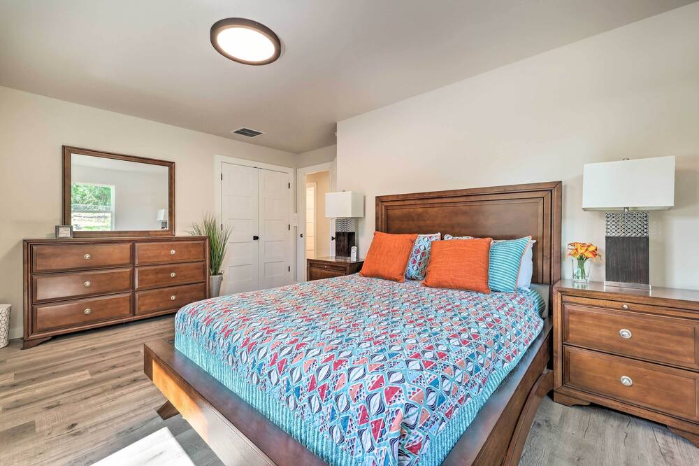 Photo of Bedroom in Hays