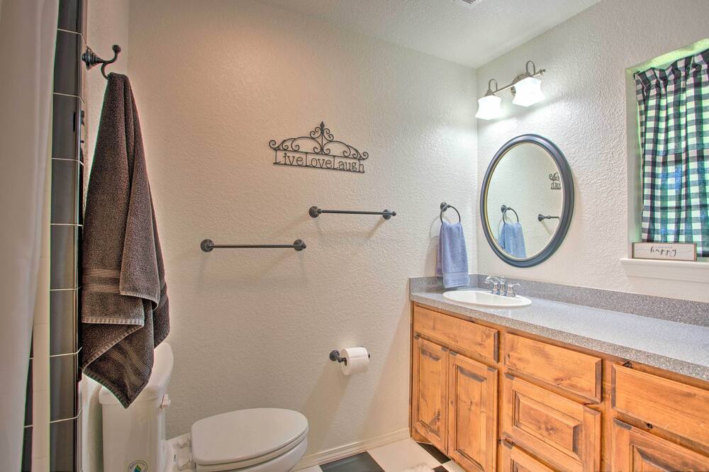 Photo of Bathroom in Ardmore