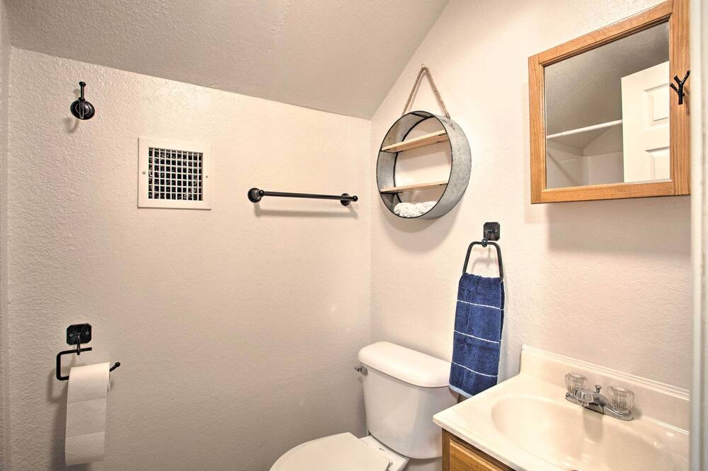 Photo of Bathroom in Ardmore