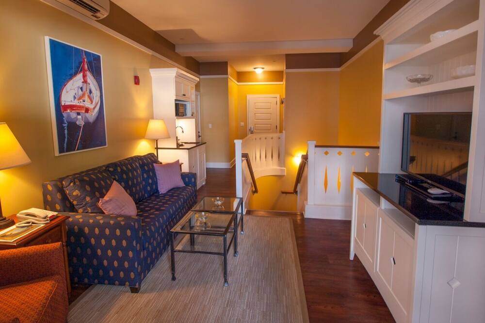 Photo of Livingroom in Portland