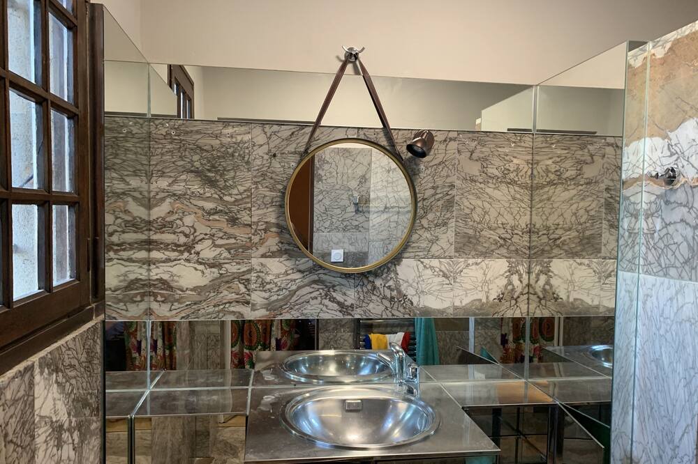 Photo of Bathroom in Castelnou