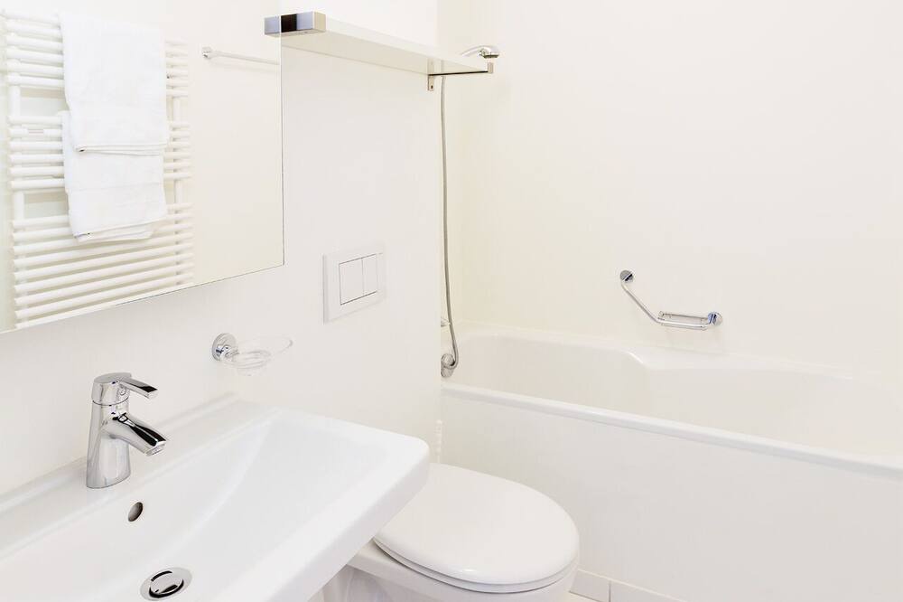 Photo of Bathroom in Champfer