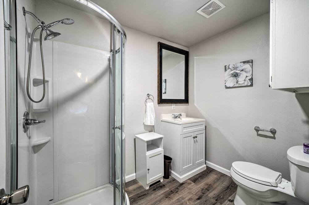 Photo of Bathroom in Central Oklahoma City