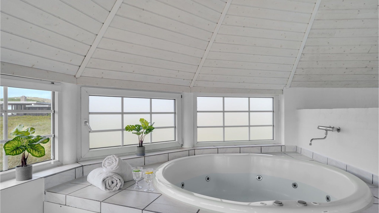 Photo of Others in Vrist Strand