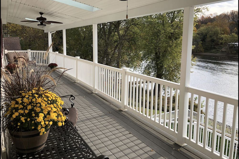 Photo of Patio Balcony in Martins Creek