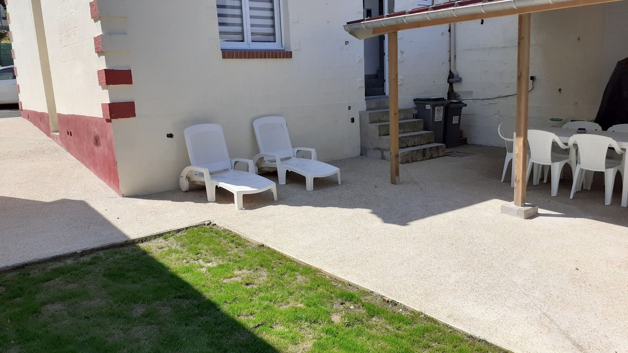 Photo of Patio Balcony in Le Treport