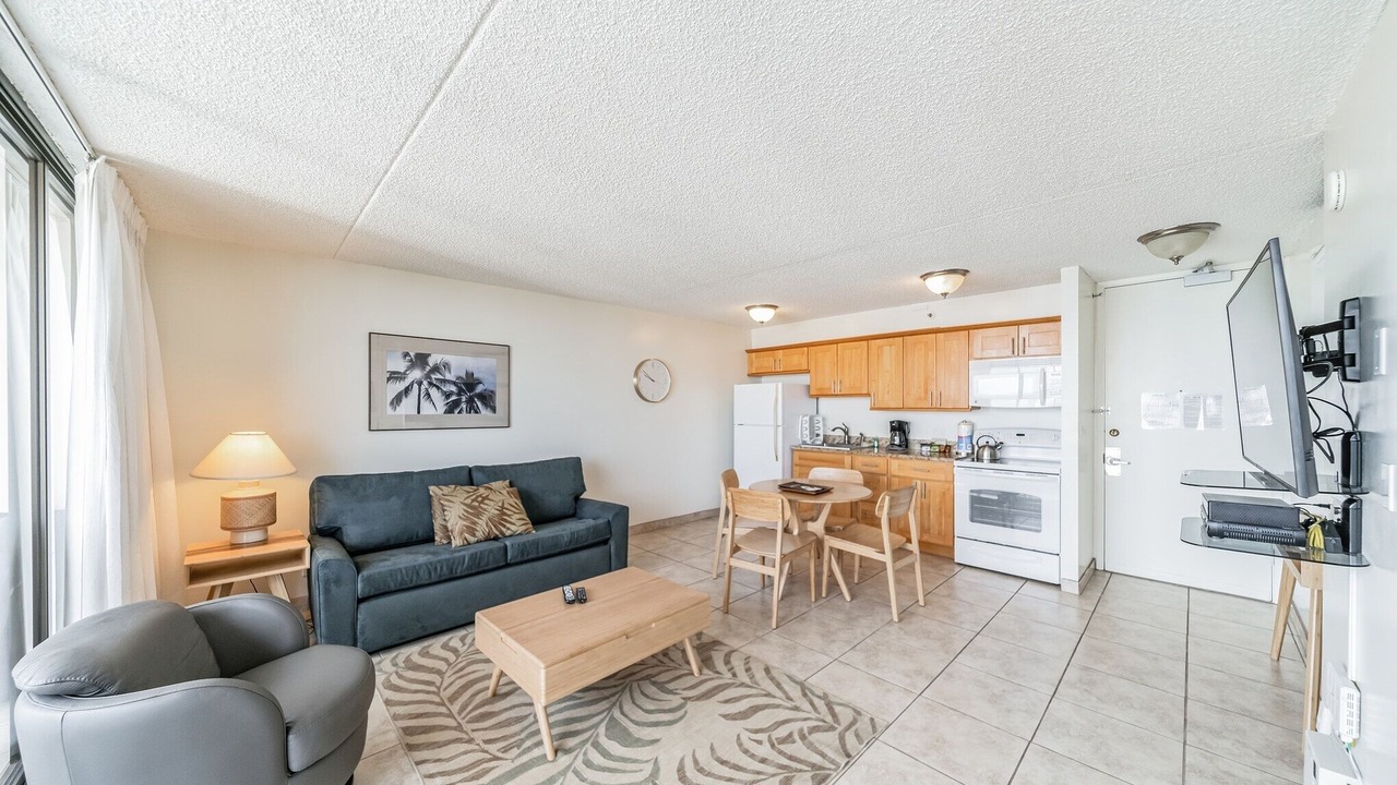 Photo of Livingroom in Waikiki
