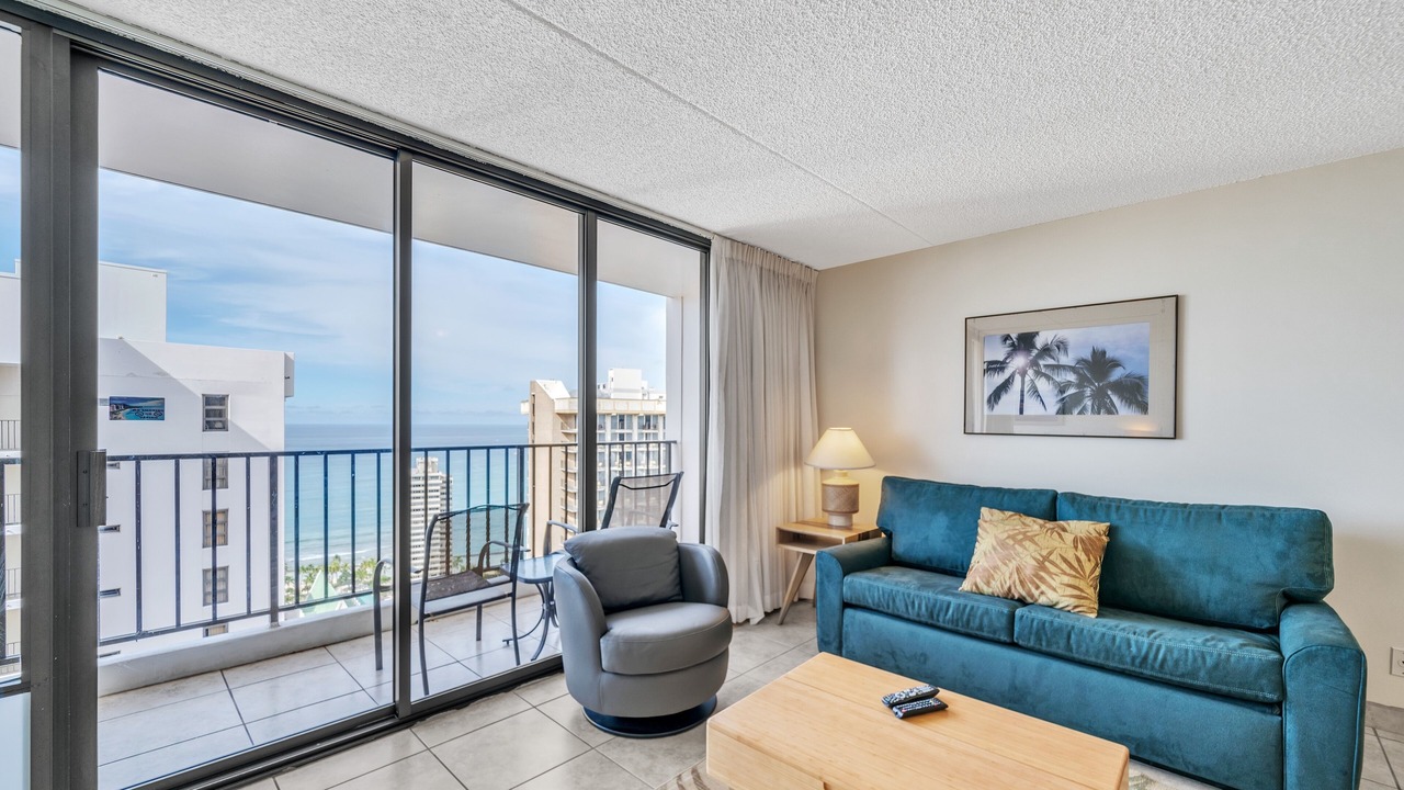 Photo of Livingroom in Waikiki