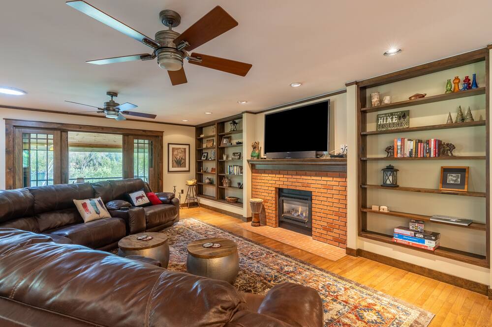 Photo of Livingroom in Tupper Lake