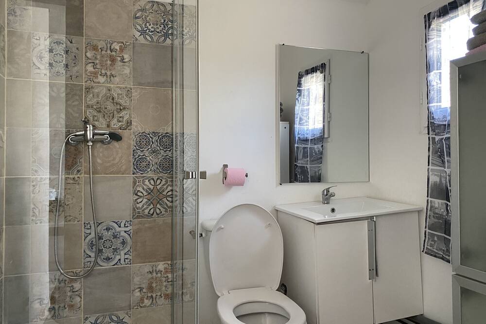 Photo of Bathroom in Saint-Louis