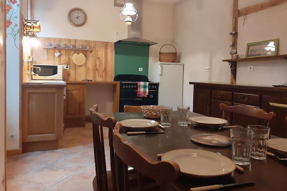 Photo of Kitchen in Ainay-le-Chateau