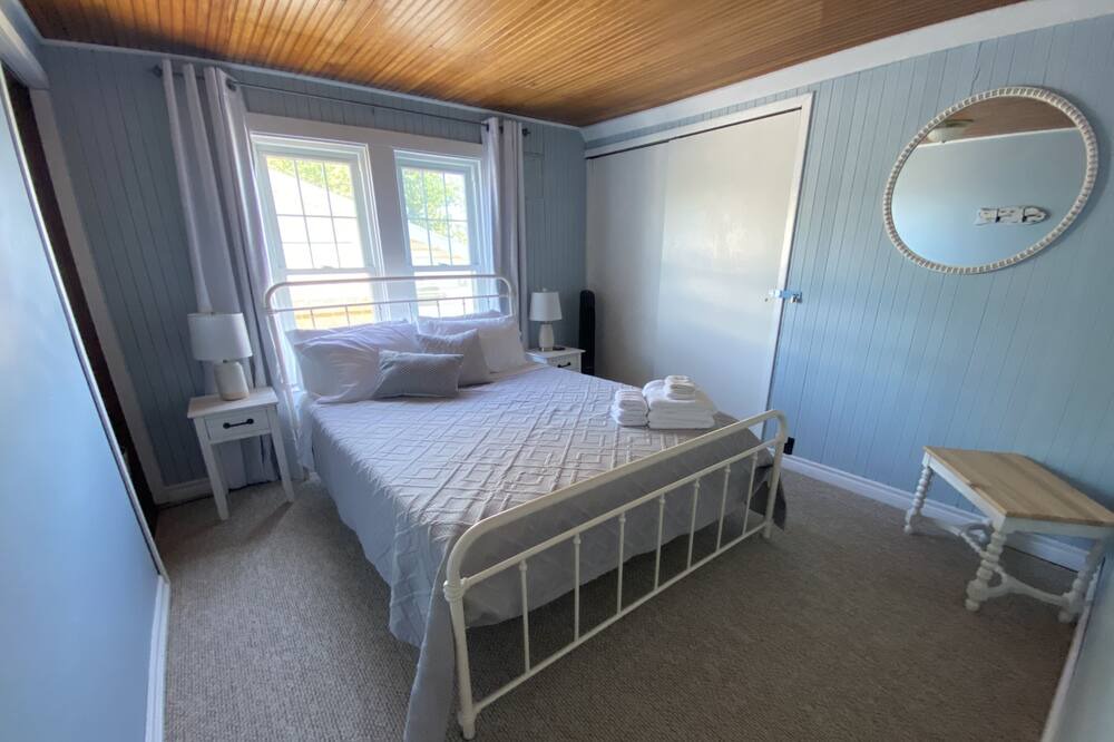 Photo of Bedroom in Kingsville