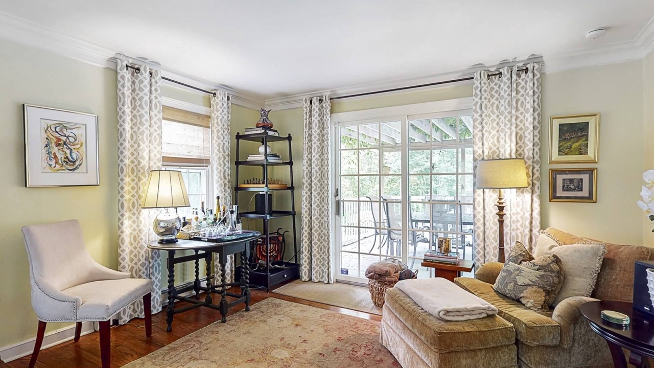 Photo of Livingroom in Redding Ridge