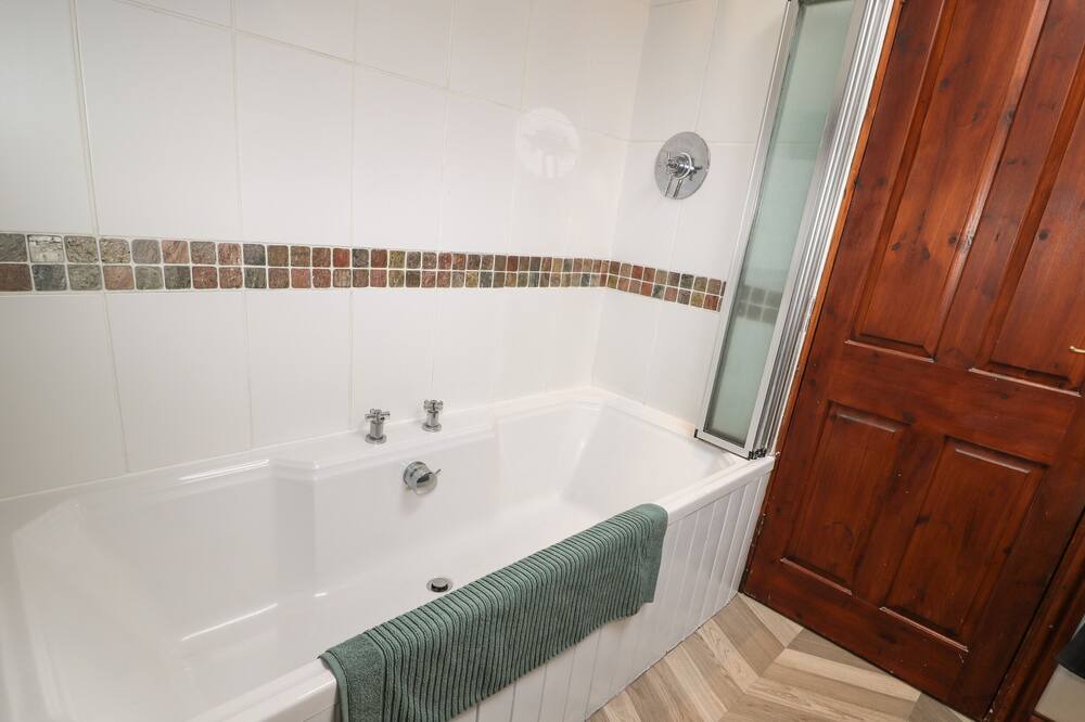 Photo of Bathroom in Summerbridge