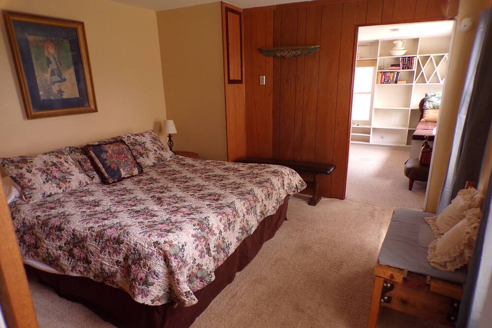 Photo of Bedroom in Cloudcroft