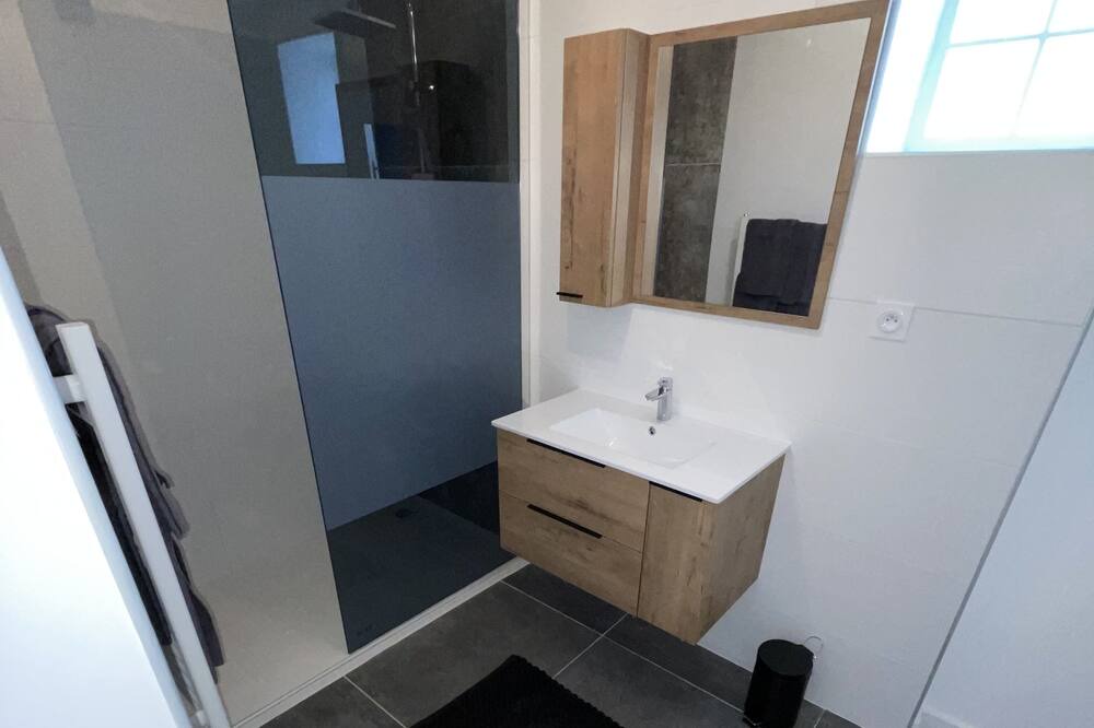 Photo of Bathroom in Le Bourg