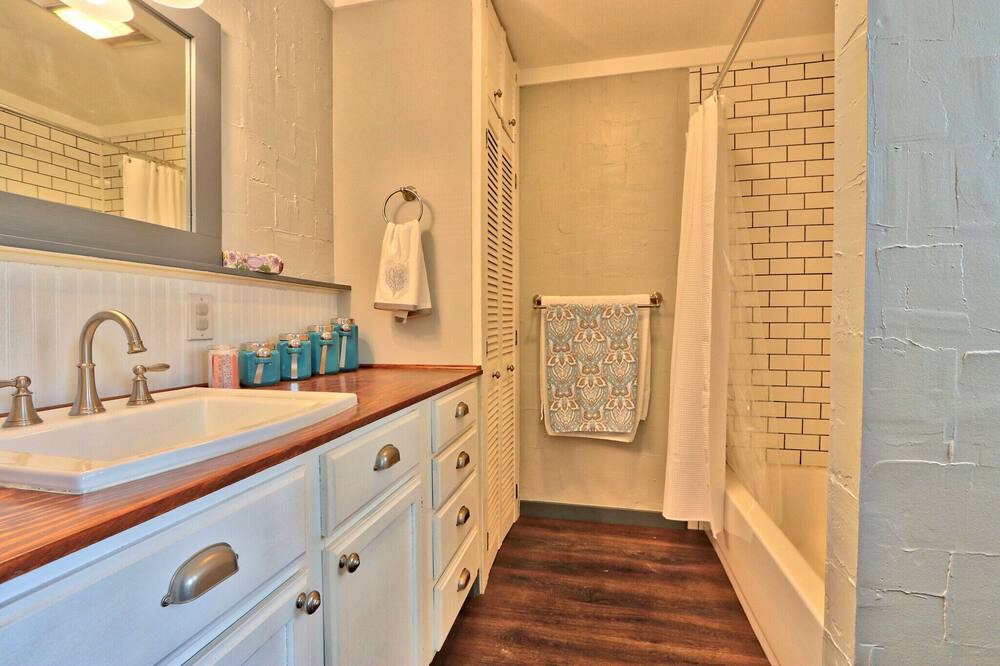 Photo of Bathroom in Johnson City